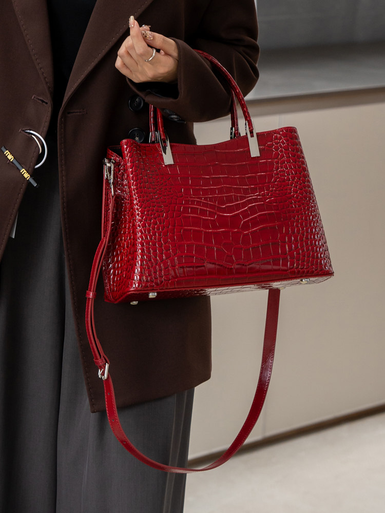 Aidrani Women Crocodile Print  - огляд і ціна Leatherwork Designs