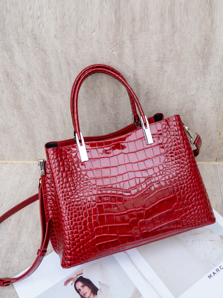 Aidrani Women Crocodile Print  - огляд і ціна Leatherwork Designs